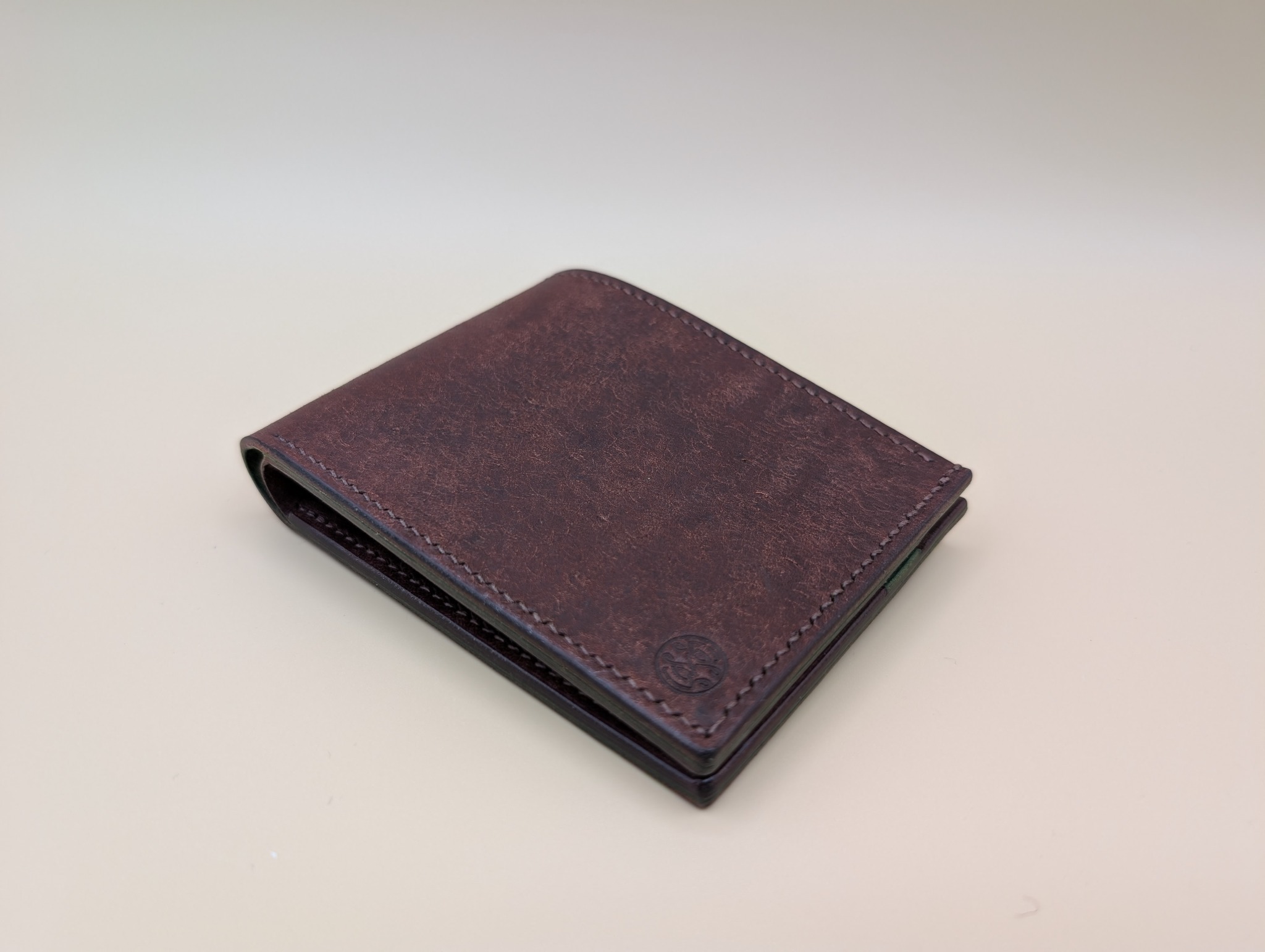 Bi-fold