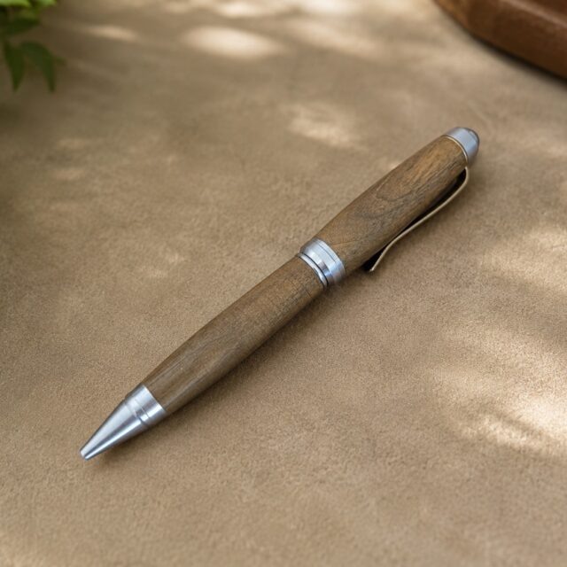 Leathermint pen