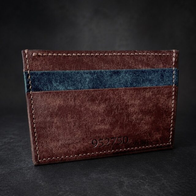 Cardholder 952750